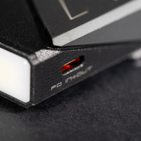 ThinkThing Studio Cyberbank 10000mAh 無線行動電源