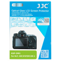 JJC GSP-OM1 相機鋼化玻璃螢幕保護貼 專為 OM System OM-1 Mark II 及 OM-1 微單眼相機螢幕設計 採用 0.3mm 超薄 9H 超高硬度光學鋼化玻璃 具備 95% 高透光率防刮防爆與抗指紋疏油塗層 靜電吸附無氣泡自動貼合 2.5D 弧邊設計觸控靈敏順滑 不影響多角度翻轉螢幕反折合閉與色彩還原 隨附清潔拭鏡布與除塵配件包 為 Olympus OM 系統相機螢幕提供全方位防護 香港實體店