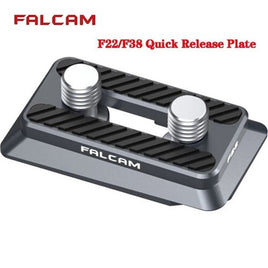 Ulanzi FALCAM F22 & F38 快拆板附 1/4 吋螺絲 2536，完美相容 Falcam F22 與 F38 雙生態快拆系統，採用高強度耐磨材質與防滑橡膠墊設計，確保相機與攝影配件穩固鎖定、快速裝卸，大幅提升戶外拍攝與多機位切換效率 - 香港實體店
